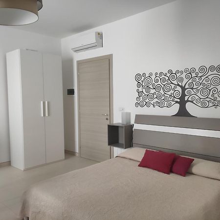 Casa Vacanze Rossini Порто-Чезарео Екстер'єр фото